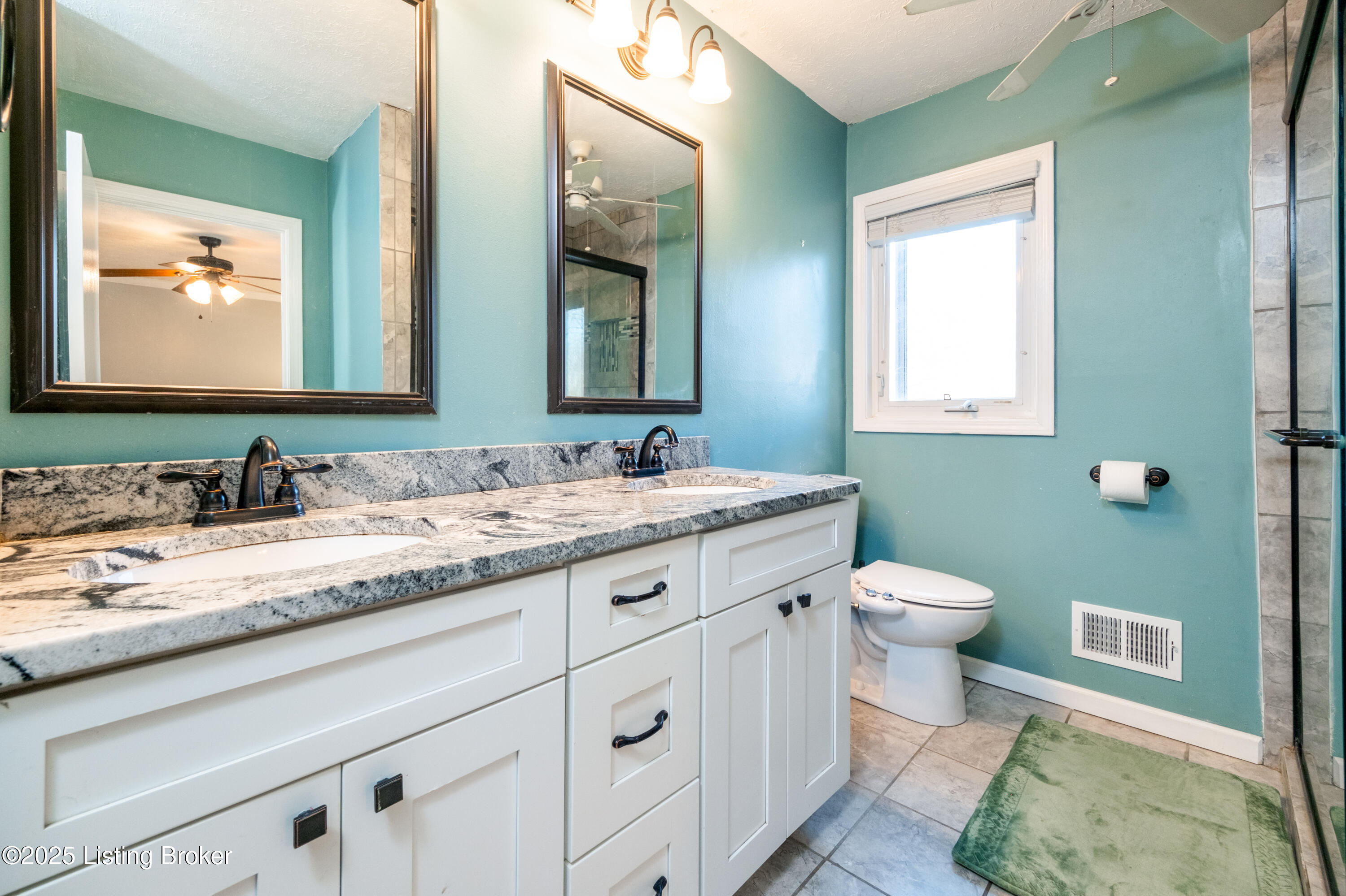 216 Shakeland Dr, Louisville, Kentucky image 35