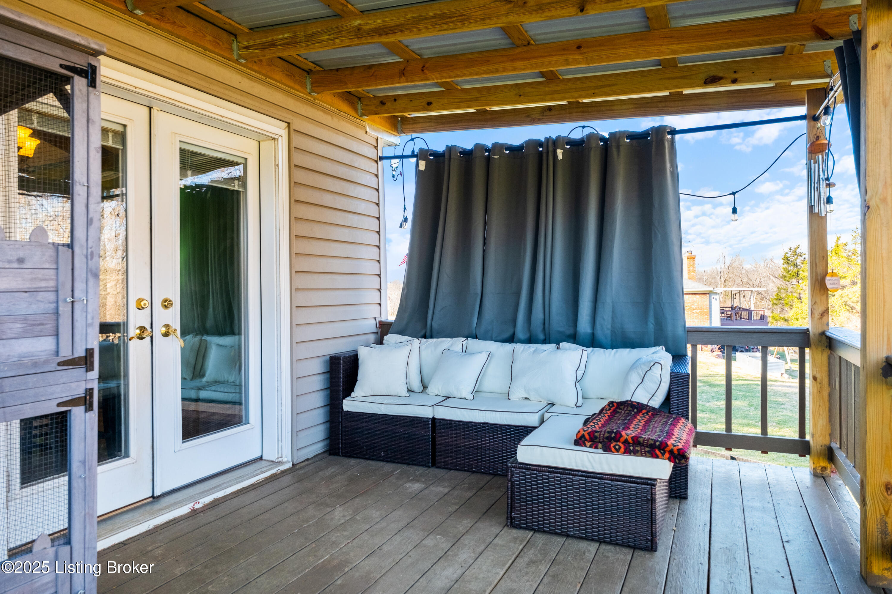 216 Shakeland Dr, Louisville, Kentucky image 9