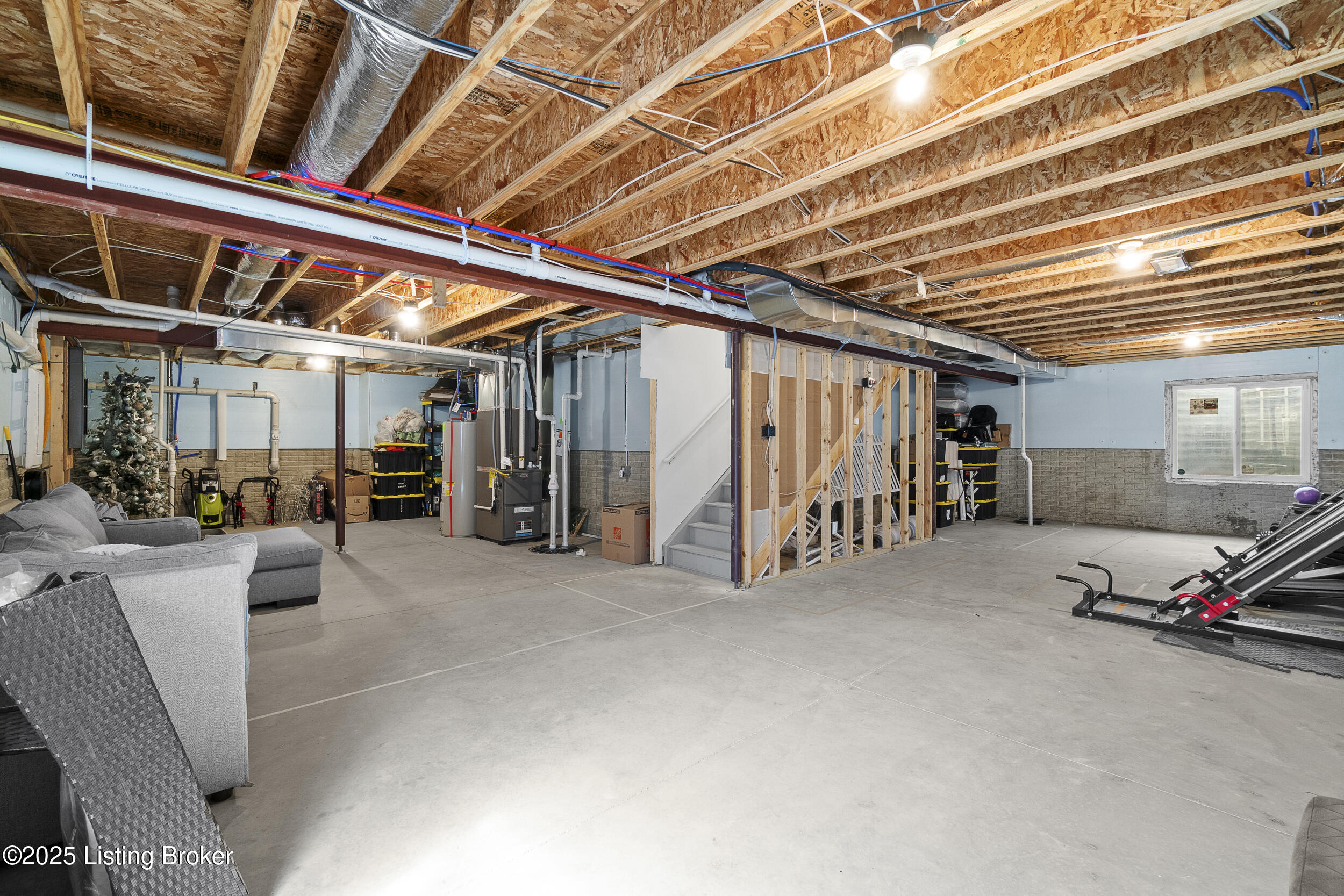 11800 Beacon Ct, Louisville, Kentucky image 45