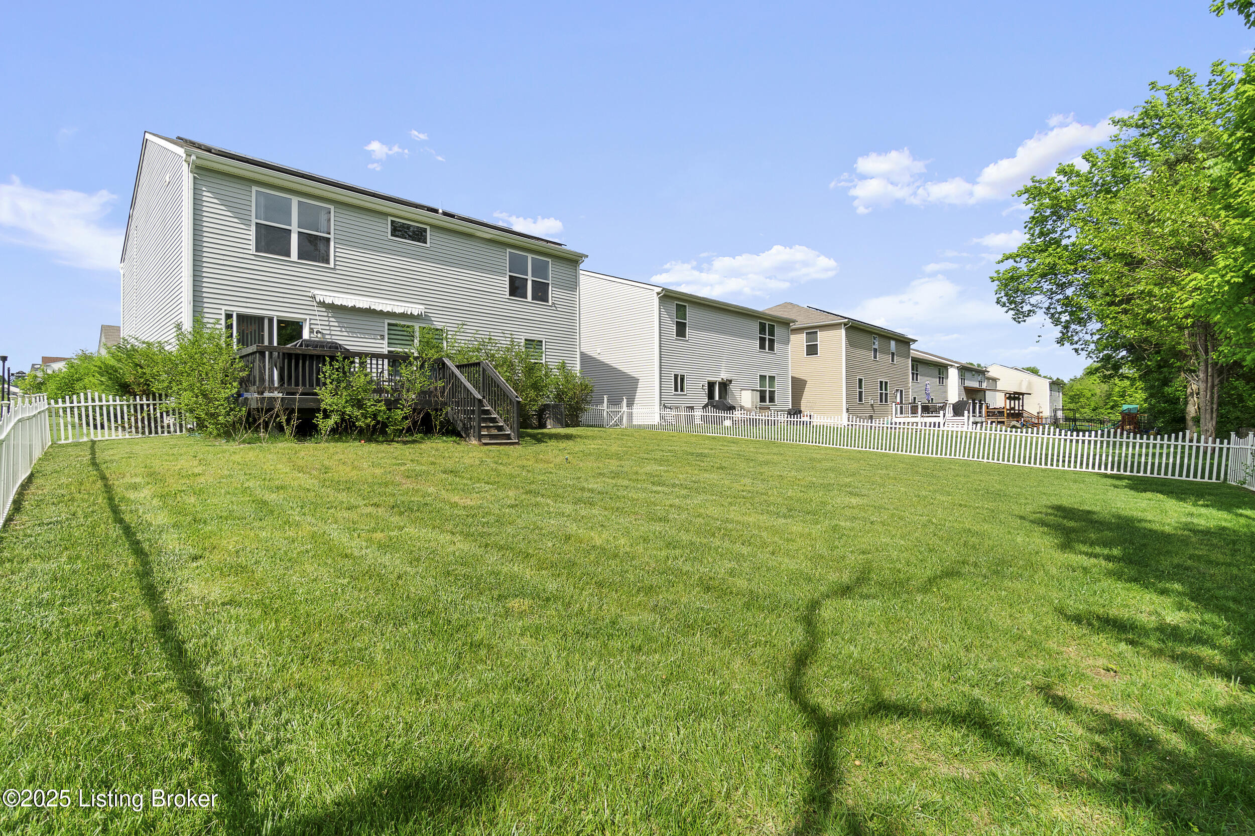 11800 Beacon Ct, Louisville, Kentucky image 49