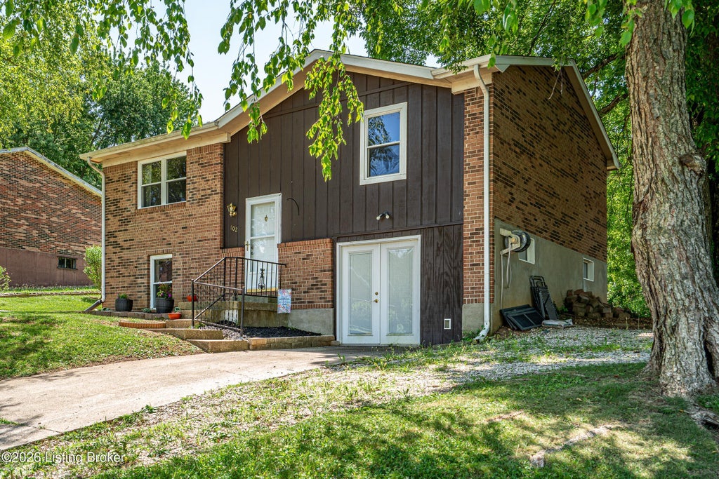 Photo of 102 Dixon Ave, Elizabethtown, KY 42701 (MLS # 1721709)