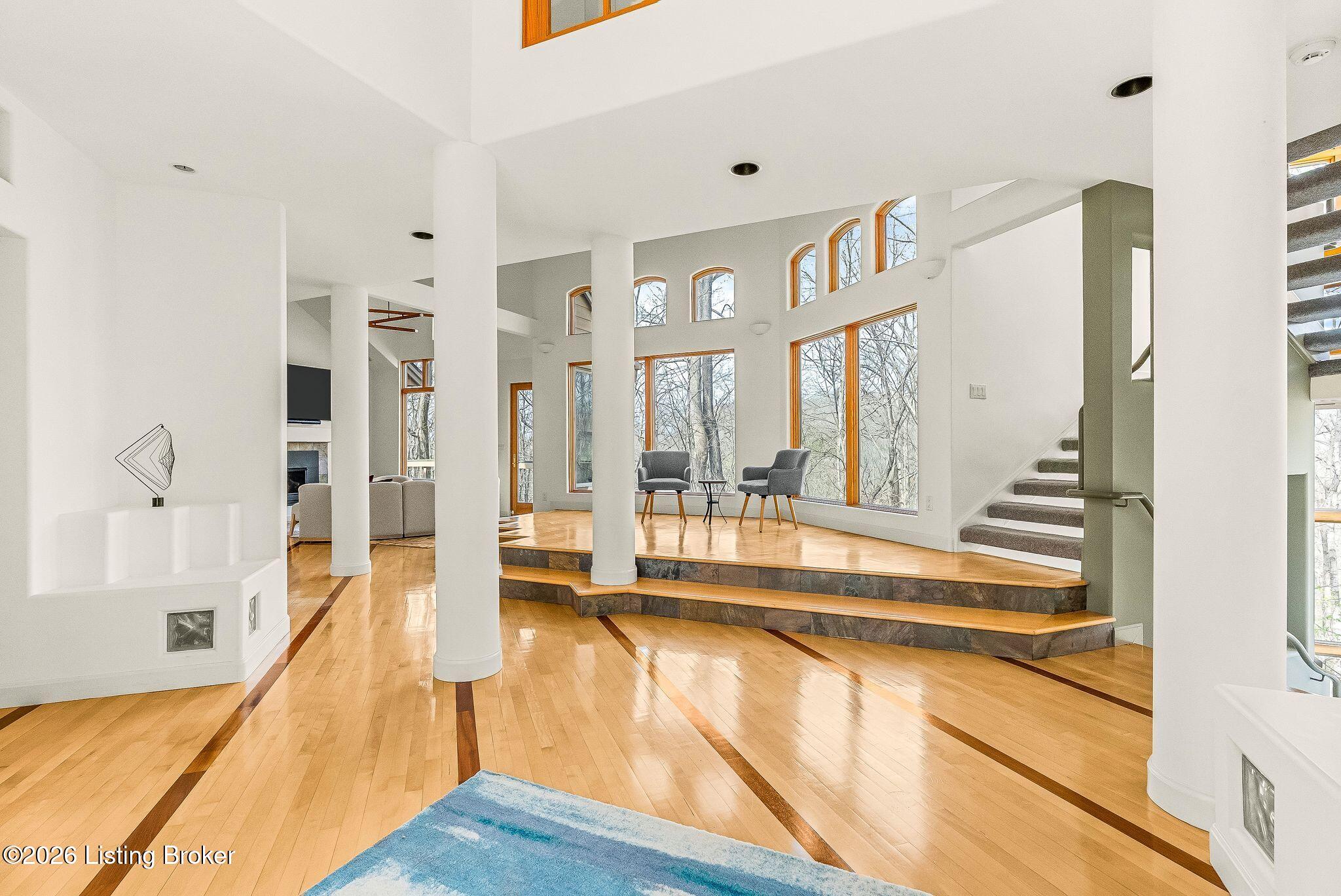 Prospect, Kentucky, 40059, United States, 4 Bedrooms Bedrooms, ,7 BathroomsBathrooms,Residential,Active,2034695