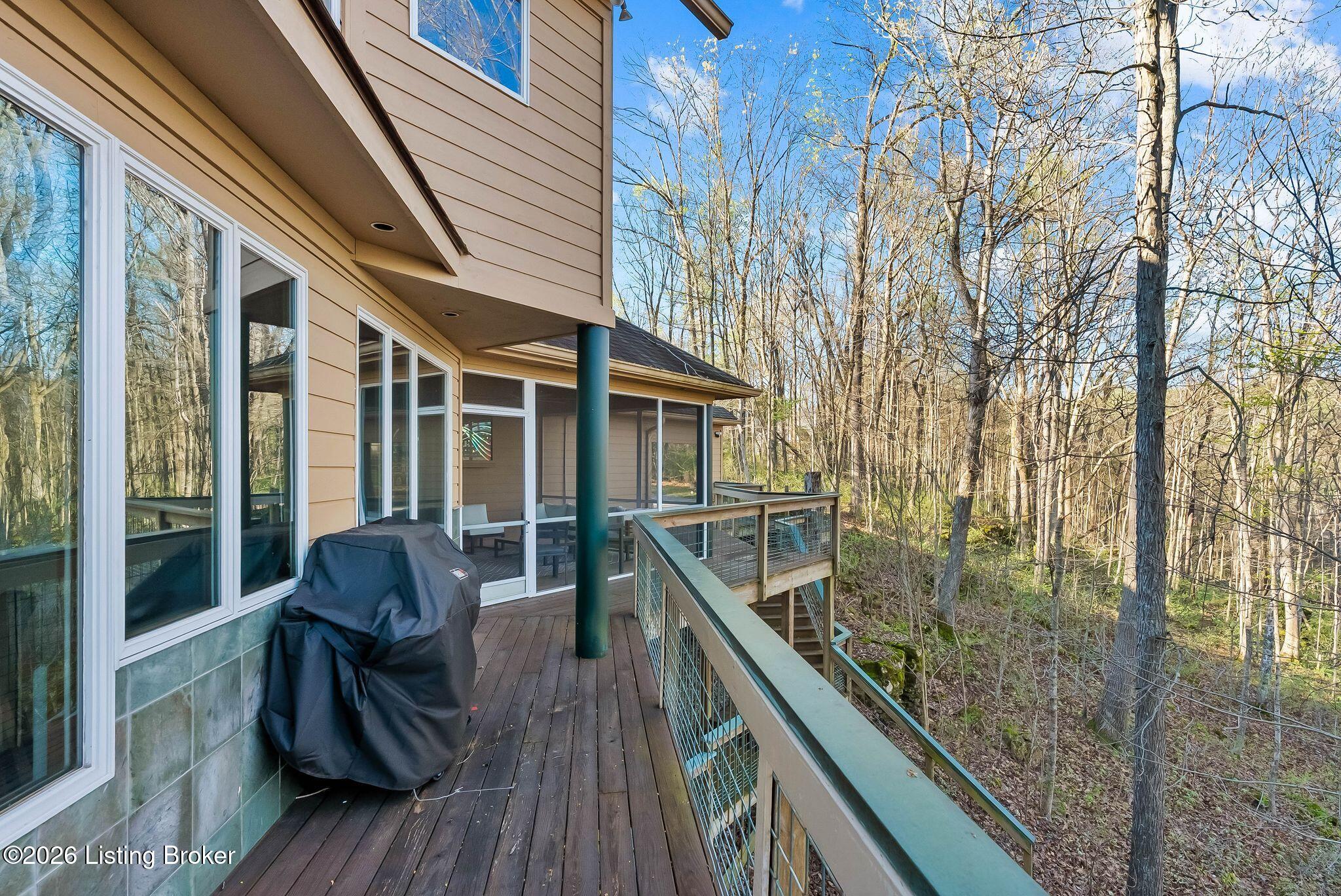Prospect, Kentucky, 40059, United States, 4 Bedrooms Bedrooms, ,7 BathroomsBathrooms,Residential,Active,2034695