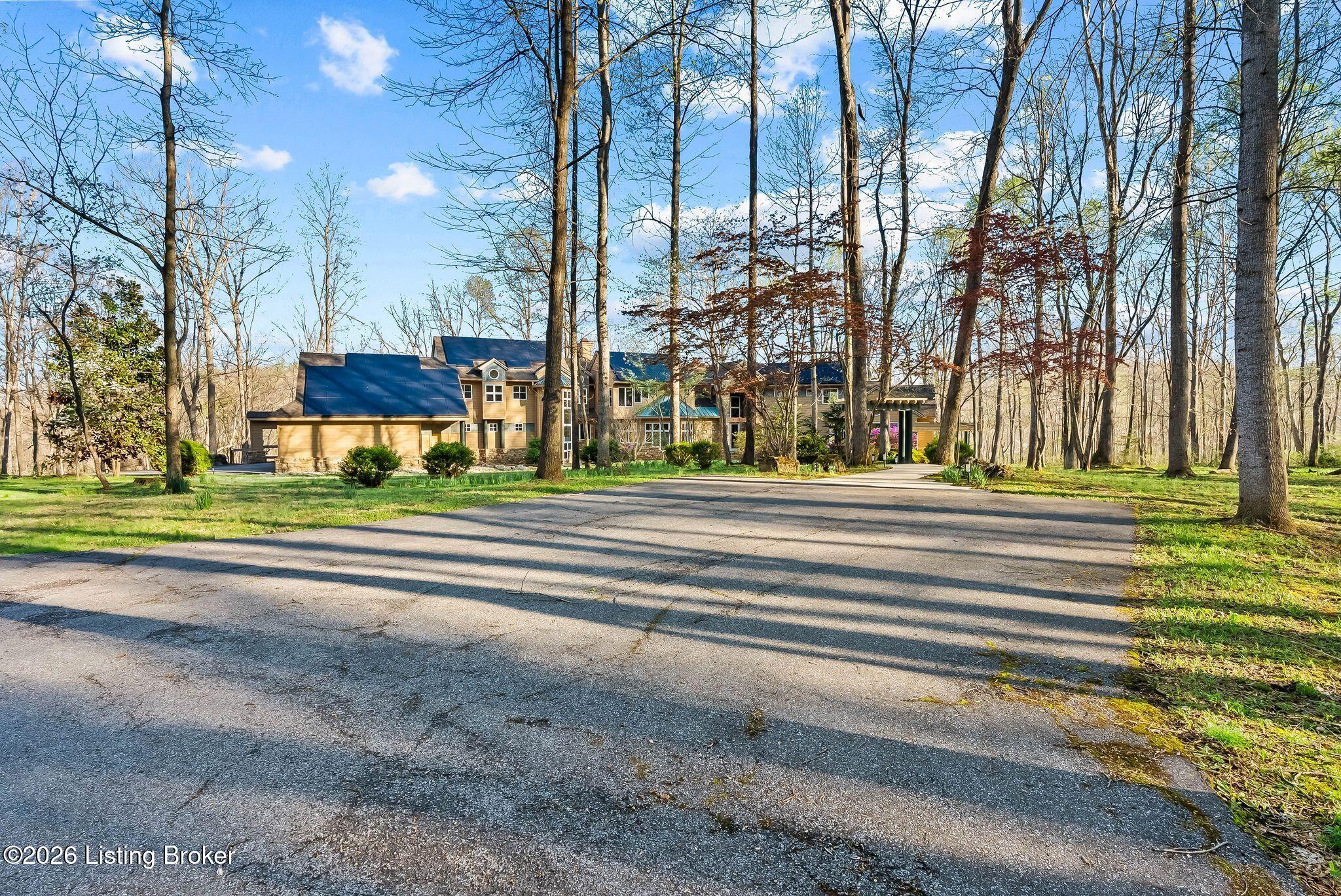 Prospect, Kentucky, 40059, United States, 4 Bedrooms Bedrooms, ,7 BathroomsBathrooms,Residential,Active,2034695