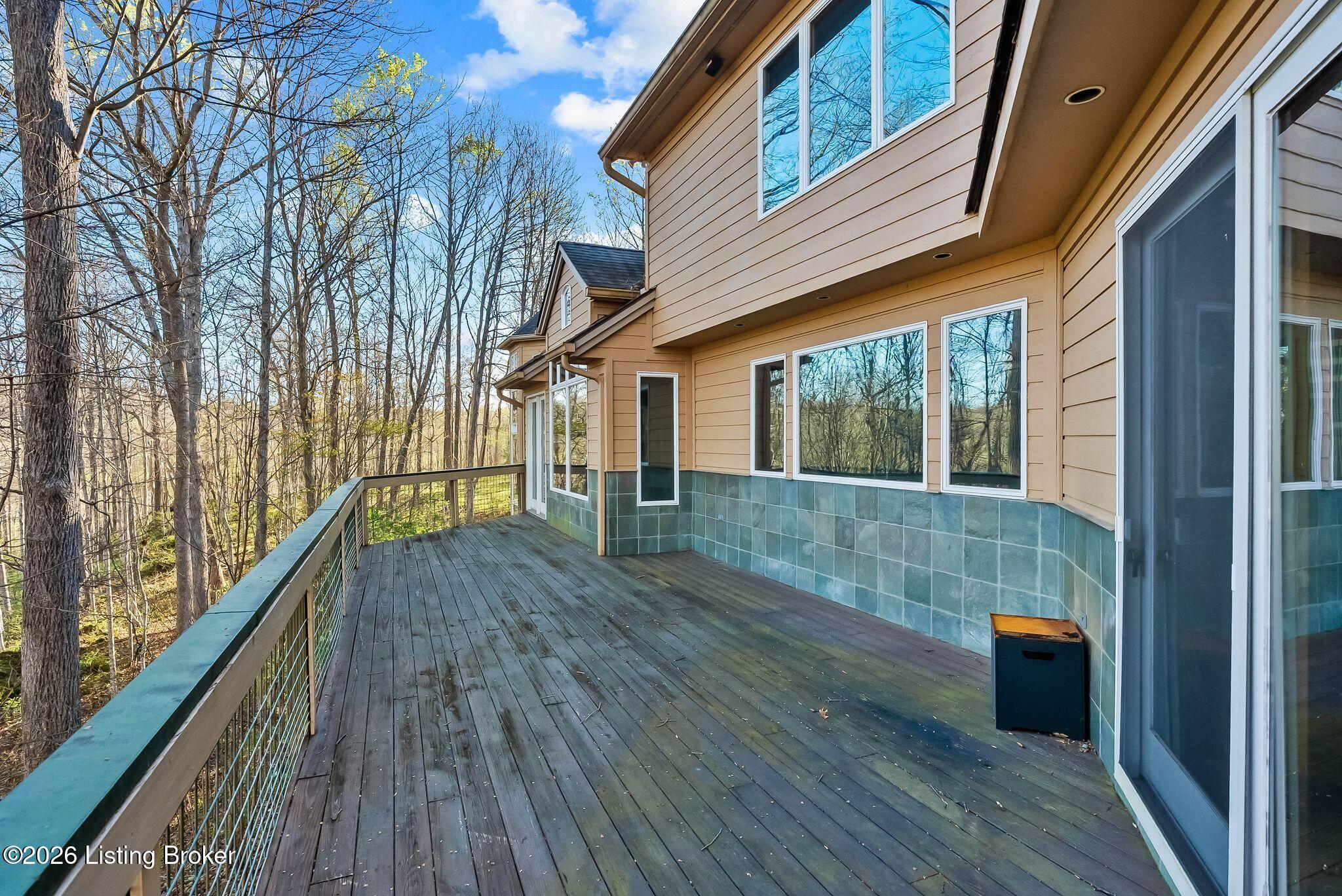 Prospect, Kentucky, 40059, United States, 4 Bedrooms Bedrooms, ,7 BathroomsBathrooms,Residential,Active,2034695