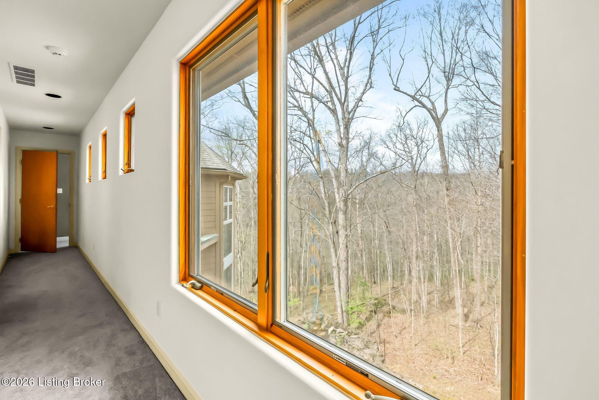 Prospect, Kentucky, 40059, United States, 4 Bedrooms Bedrooms, ,7 BathroomsBathrooms,Residential,Active,2034695