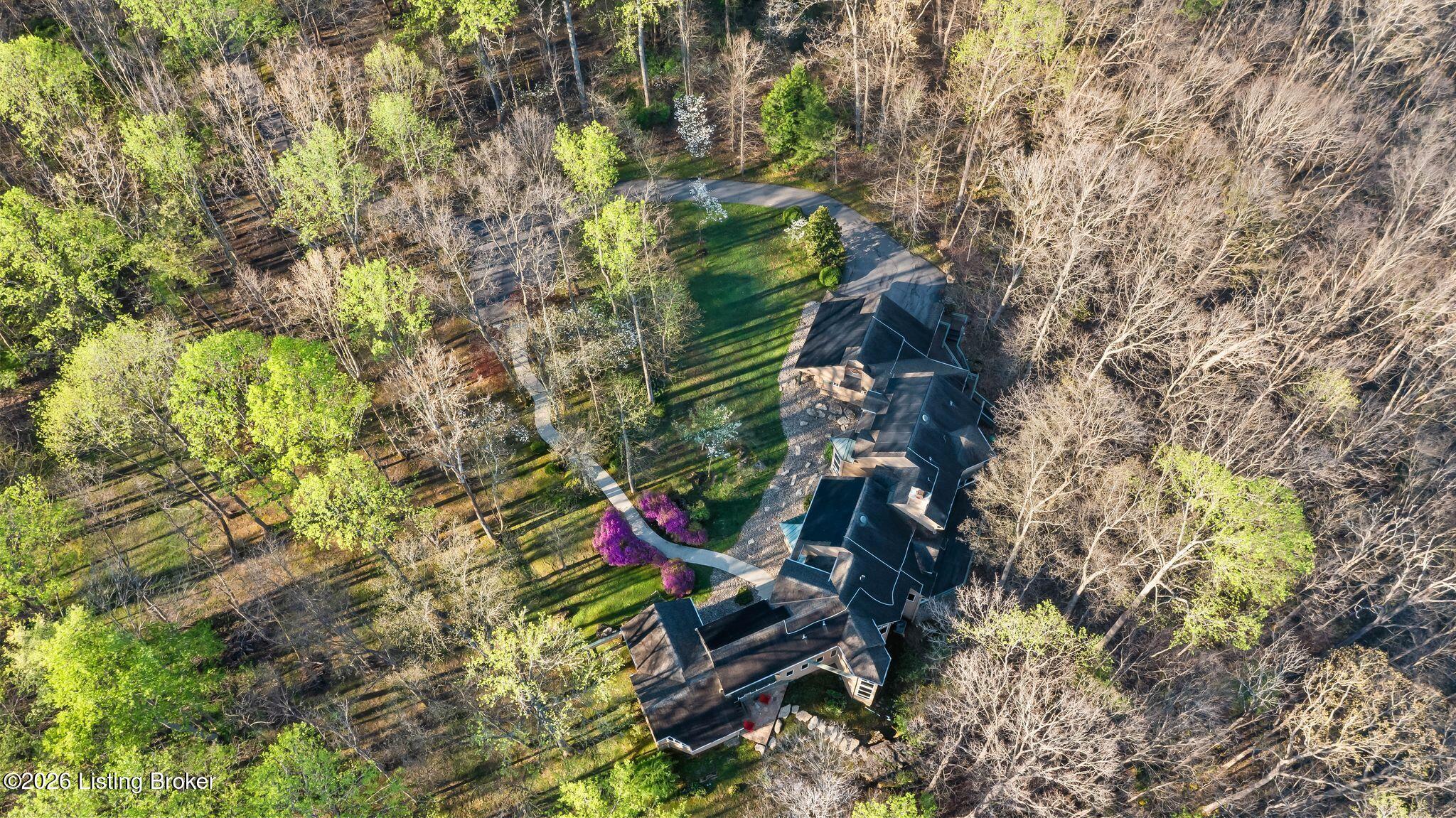 Prospect, Kentucky, 40059, United States, 4 Bedrooms Bedrooms, ,7 BathroomsBathrooms,Residential,Active,2034695