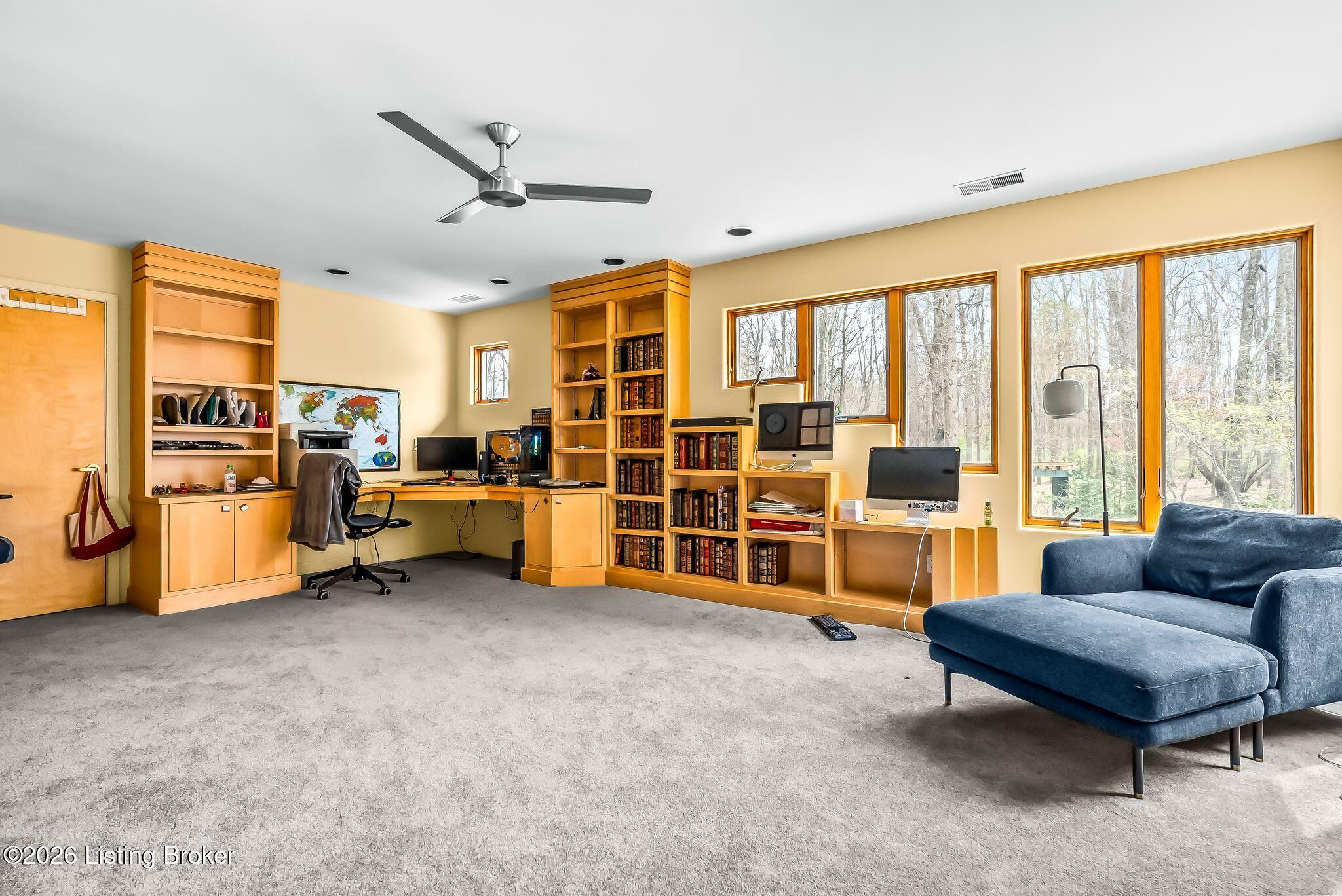 Prospect, Kentucky, 40059, United States, 4 Bedrooms Bedrooms, ,7 BathroomsBathrooms,Residential,Active,2034695