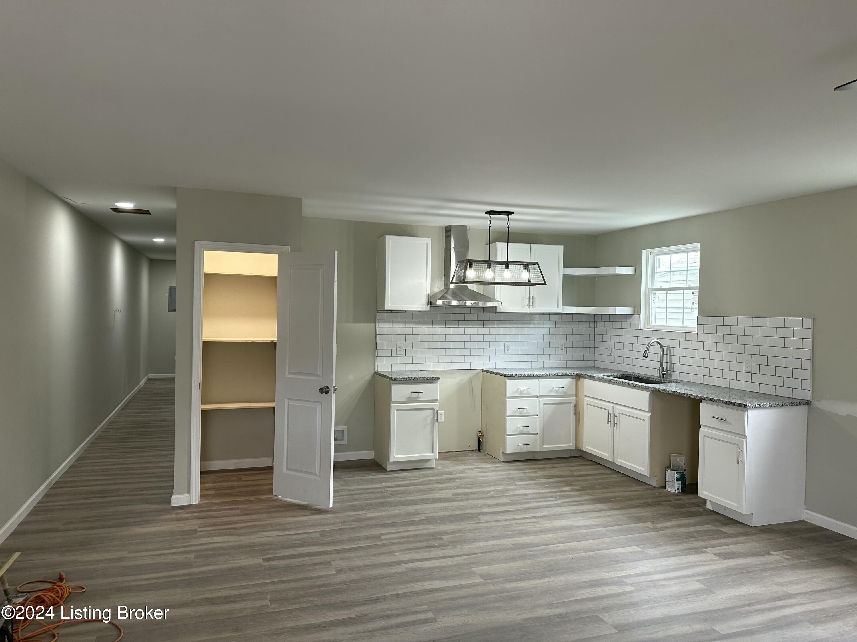 702 M St, Louisville, Kentucky image 3