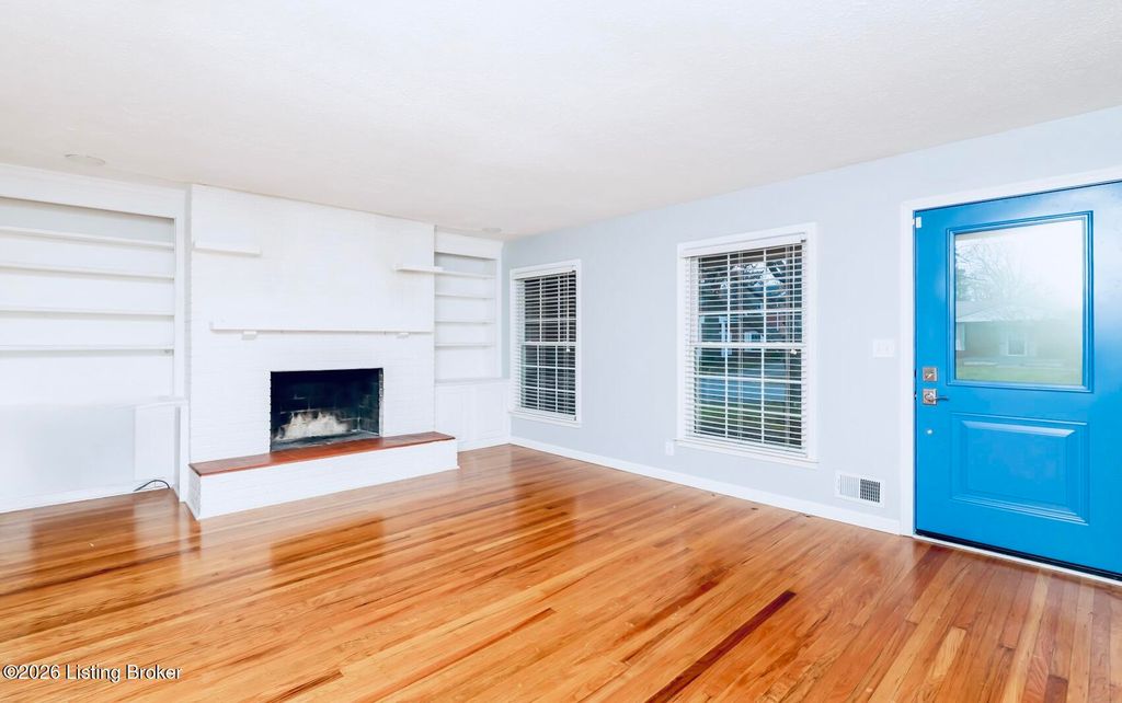 Photo of 4019 Blossomwood Dr, Louisville, KY 40220 (MLS # 1706573)