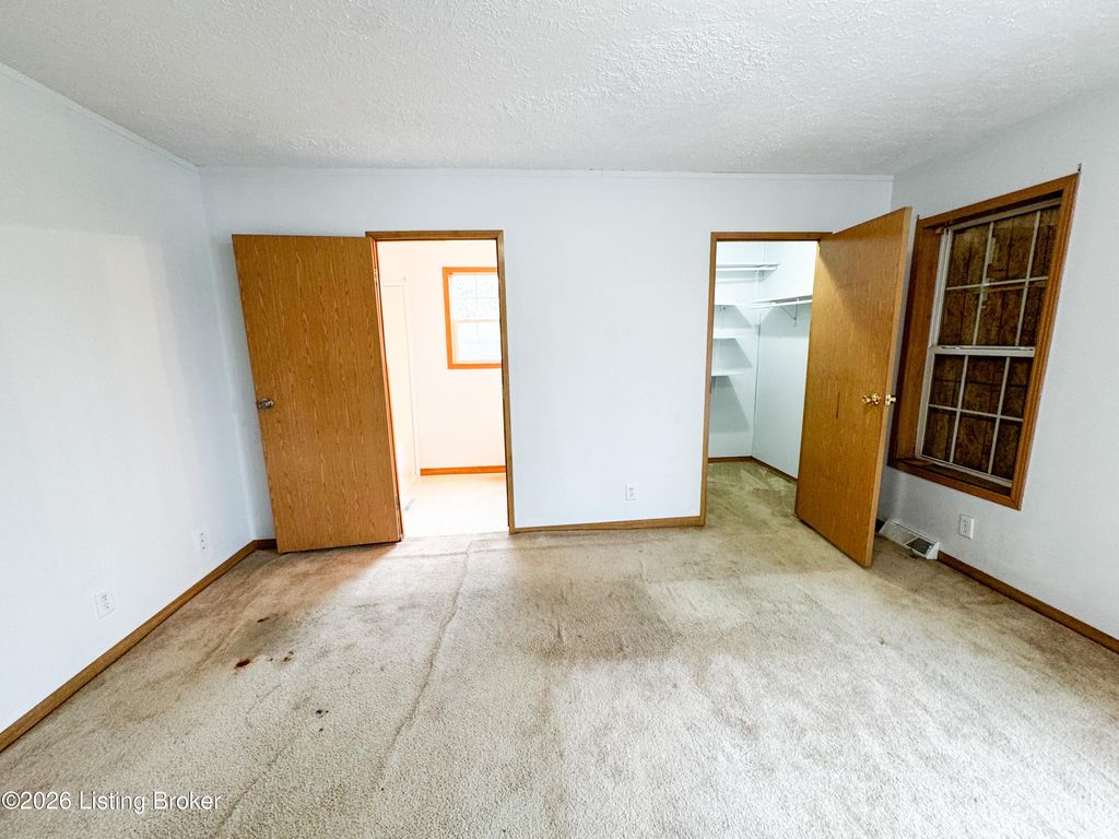 Photo of 15008 Galston Blvd, Louisville, KY 40272 (MLS # 1707377)