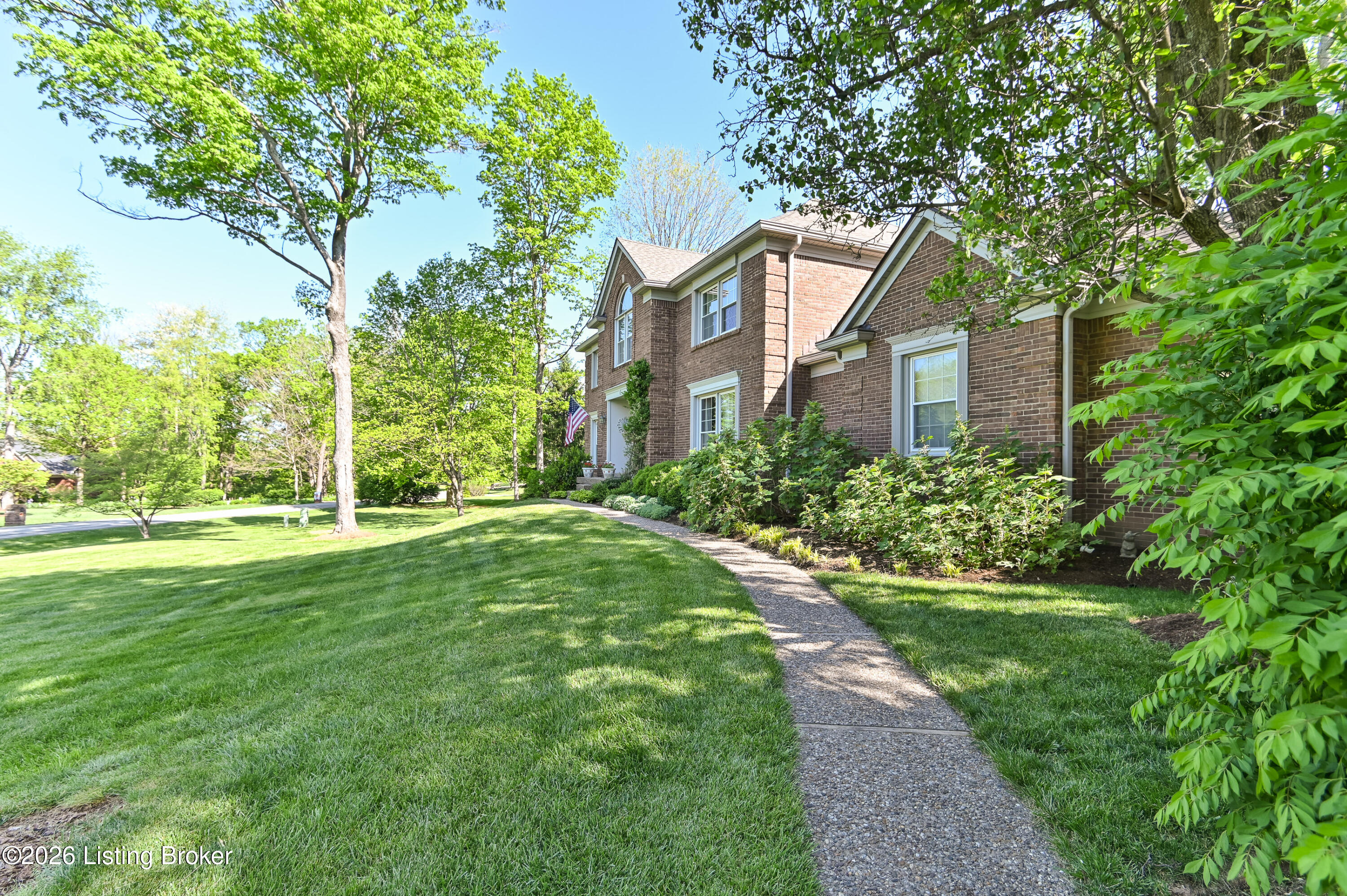 4007 Maple Hurst Dr