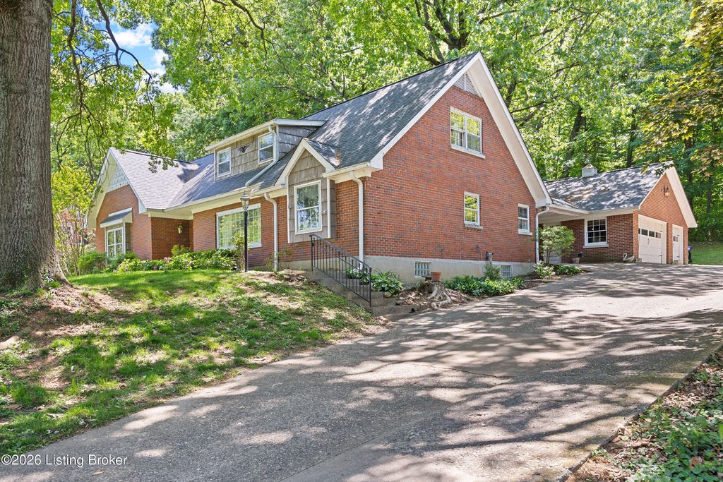 Photo of 200 W Kenwood Dr, Louisville, KY 40214 (MLS # 1717412)