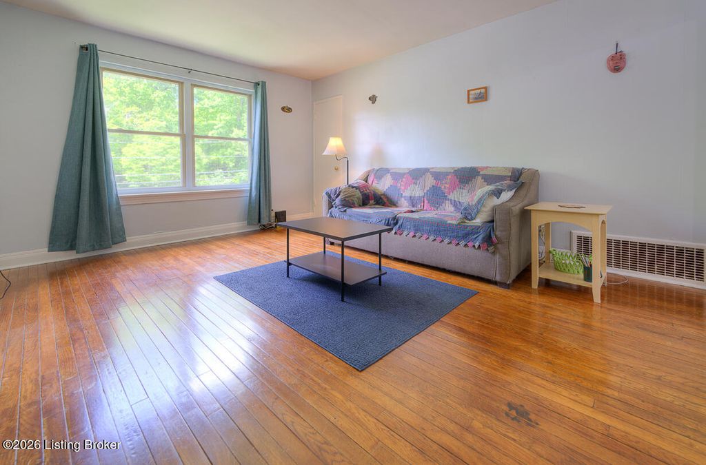 Photo of 2316 Grinstead Dr #4, Louisville, KY 40204 (MLS # 1715840)