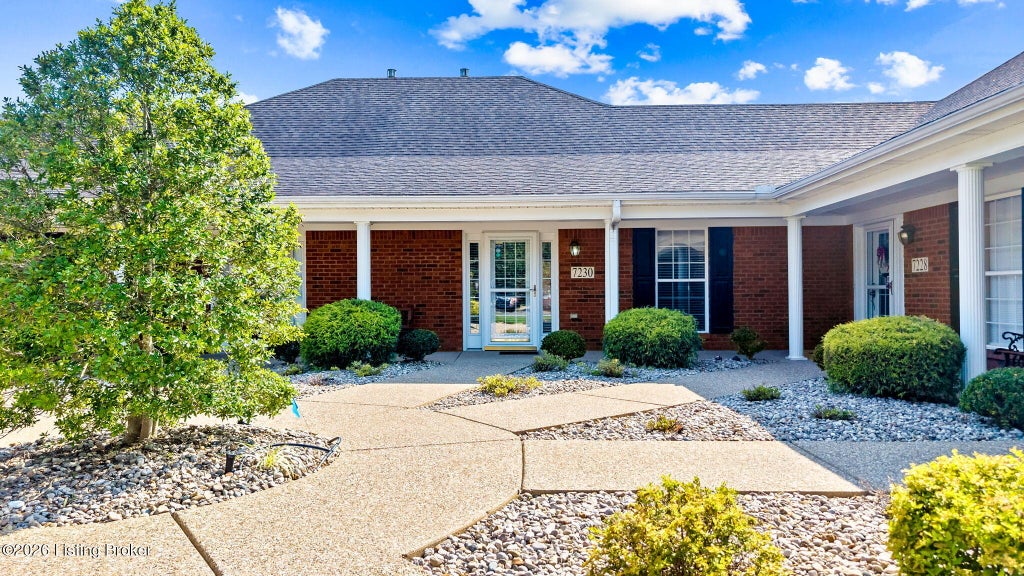 Photo of 7230 Briscoe Vista Way, Louisville, KY 40228 (MLS # 1724660)
