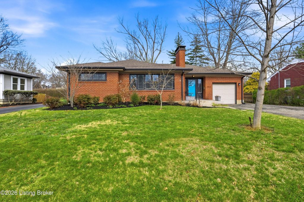 Photo of 4313 Wingate Rd, Louisville, KY 40207 (MLS # 1712507)