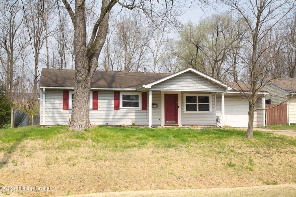 Photo of 4811 Andalusia Ln, Louisville, KY 40272 (MLS # 1712208)
