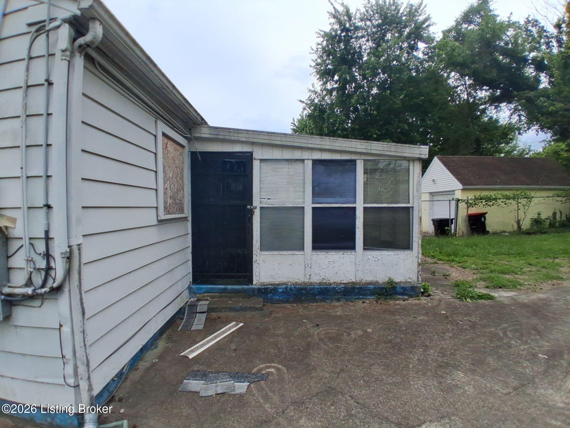902 Loretto Ave