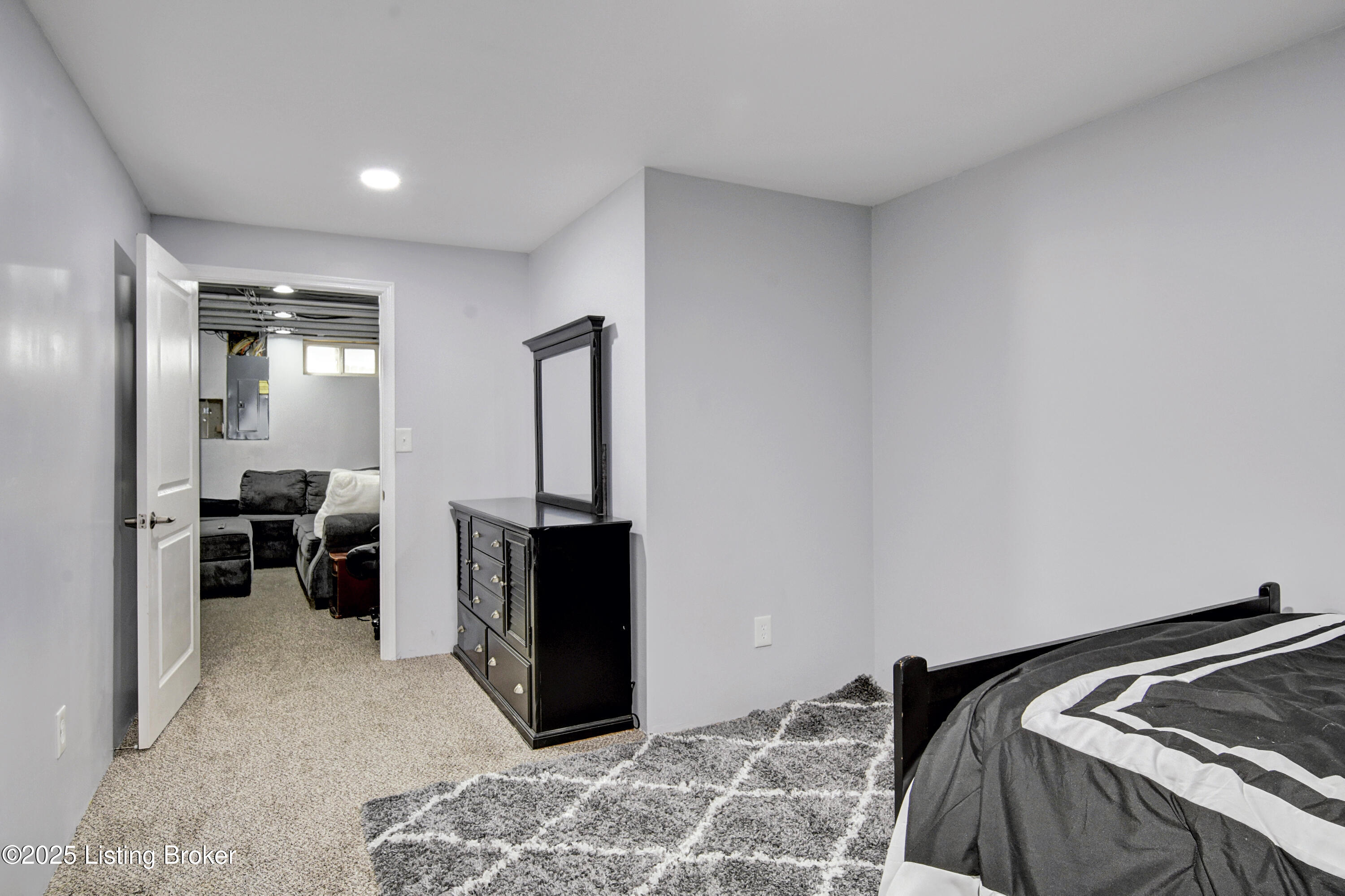 7030 Beamtree Dr, Shelbyville, Kentucky image 31