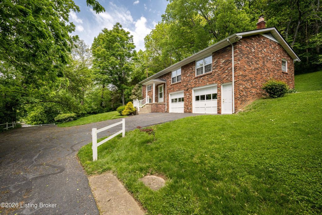 Photo of 2043 Lock Rd, Carrollton, KY 41008 (MLS # 1716580)