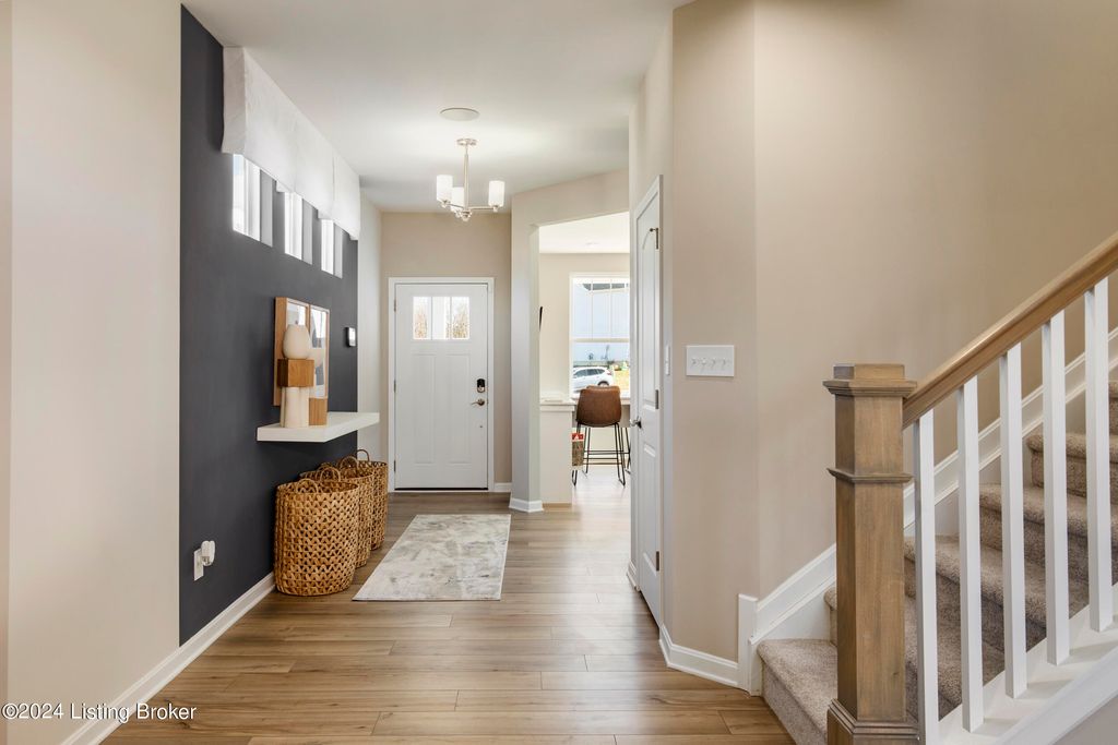 Photo of 4119 Bent Creek Dr, La Grange, KY 40031 (MLS # 1714130)