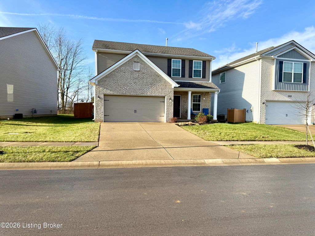 Photo of 8403 Gateway Run Rd, Louisville, KY 40229 (MLS # 1716115)