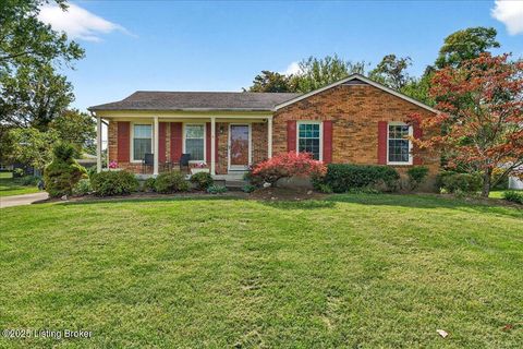 Photo of 887 Stringer Ln, Mt Washington, KY 40047 (MLS # 1699977)