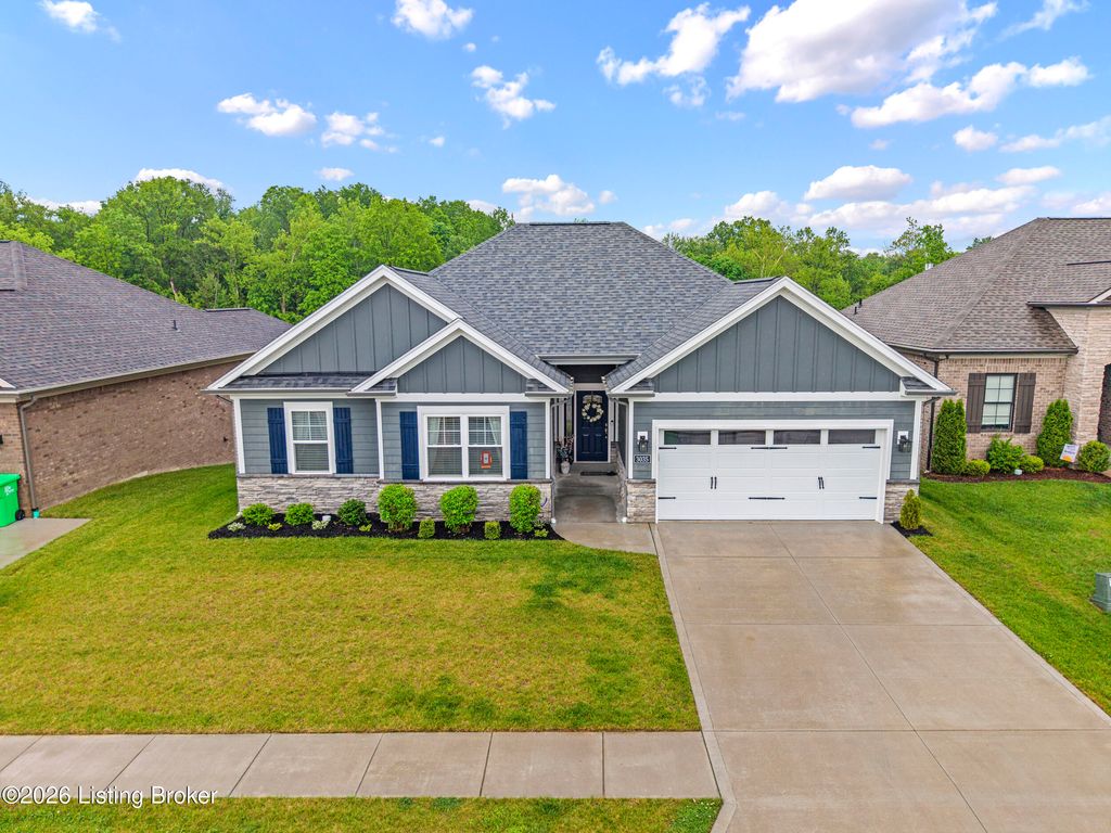 Photo of 3035 Bridlewood Ln, New Albany, IN 47150 (MLS # 1716636)