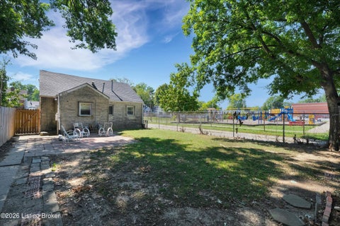 Tiny photo for 541 Brentwood Ave, Louisville, KY 40215 (MLS # 1729711)