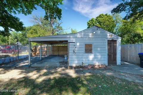 Tiny photo for 541 Brentwood Ave, Louisville, KY 40215 (MLS # 1729711)