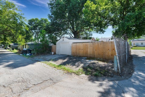 Tiny photo for 541 Brentwood Ave, Louisville, KY 40215 (MLS # 1729711)