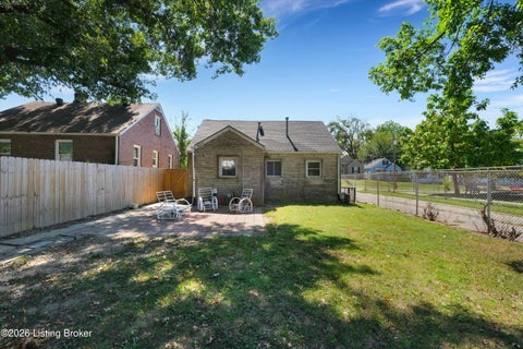 Tiny photo for 541 Brentwood Ave, Louisville, KY 40215 (MLS # 1729711)