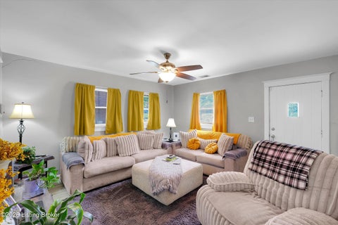 Tiny photo for 541 Brentwood Ave, Louisville, KY 40215 (MLS # 1729711)