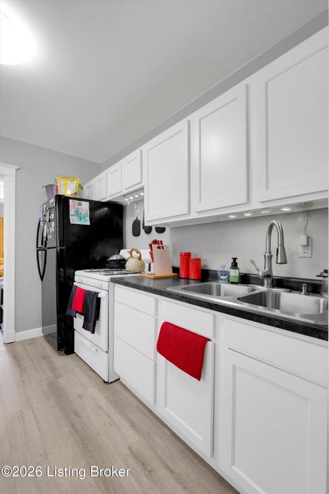 Tiny photo for 541 Brentwood Ave, Louisville, KY 40215 (MLS # 1729711)