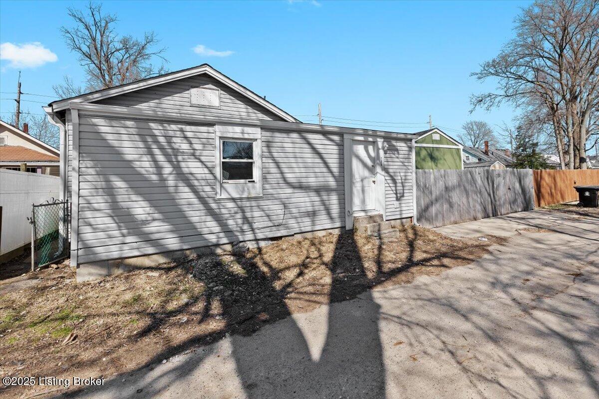 706 W Whitney Ave, Louisville, Kentucky image 21