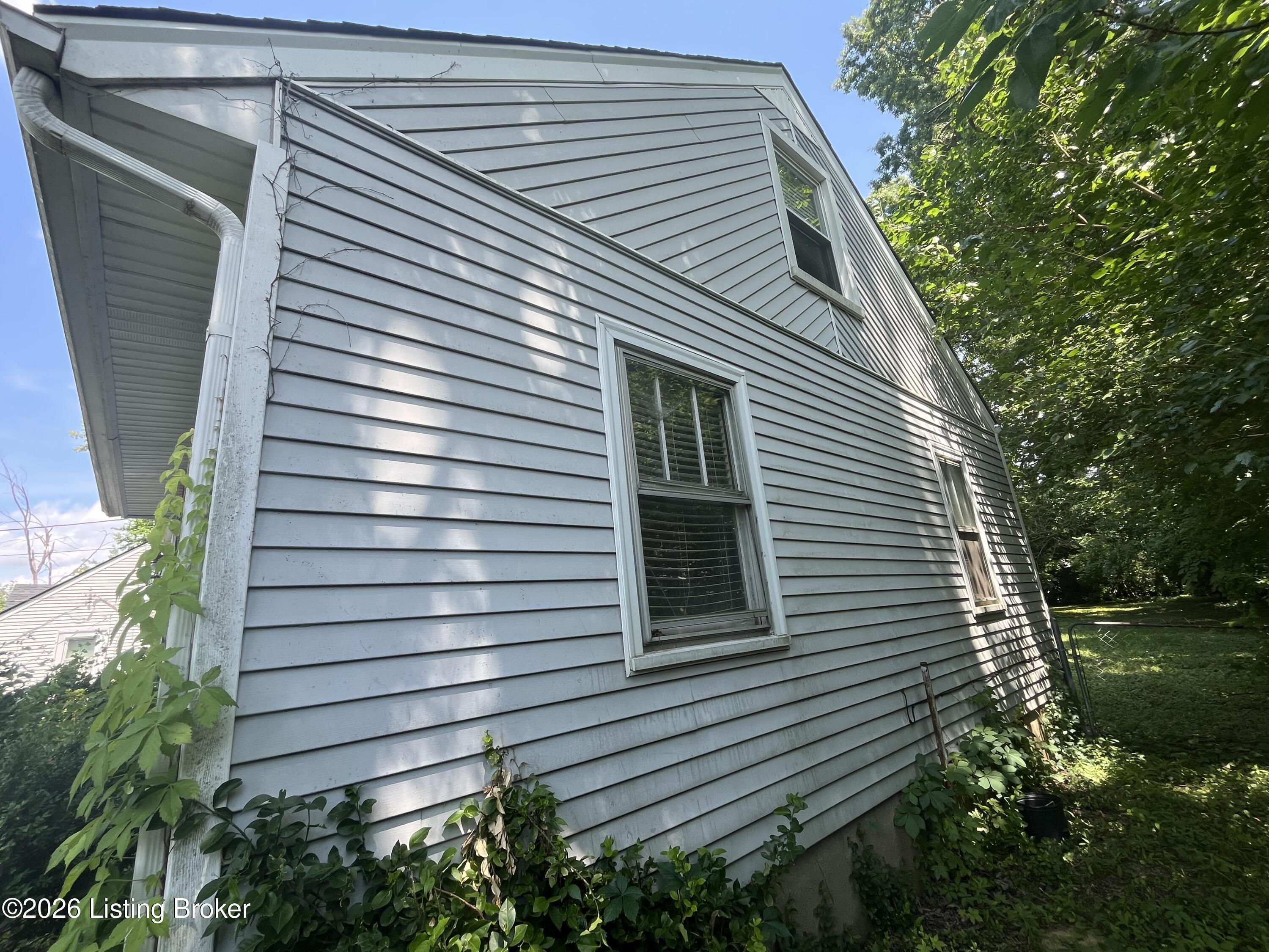 8717 Blue Lick Rd