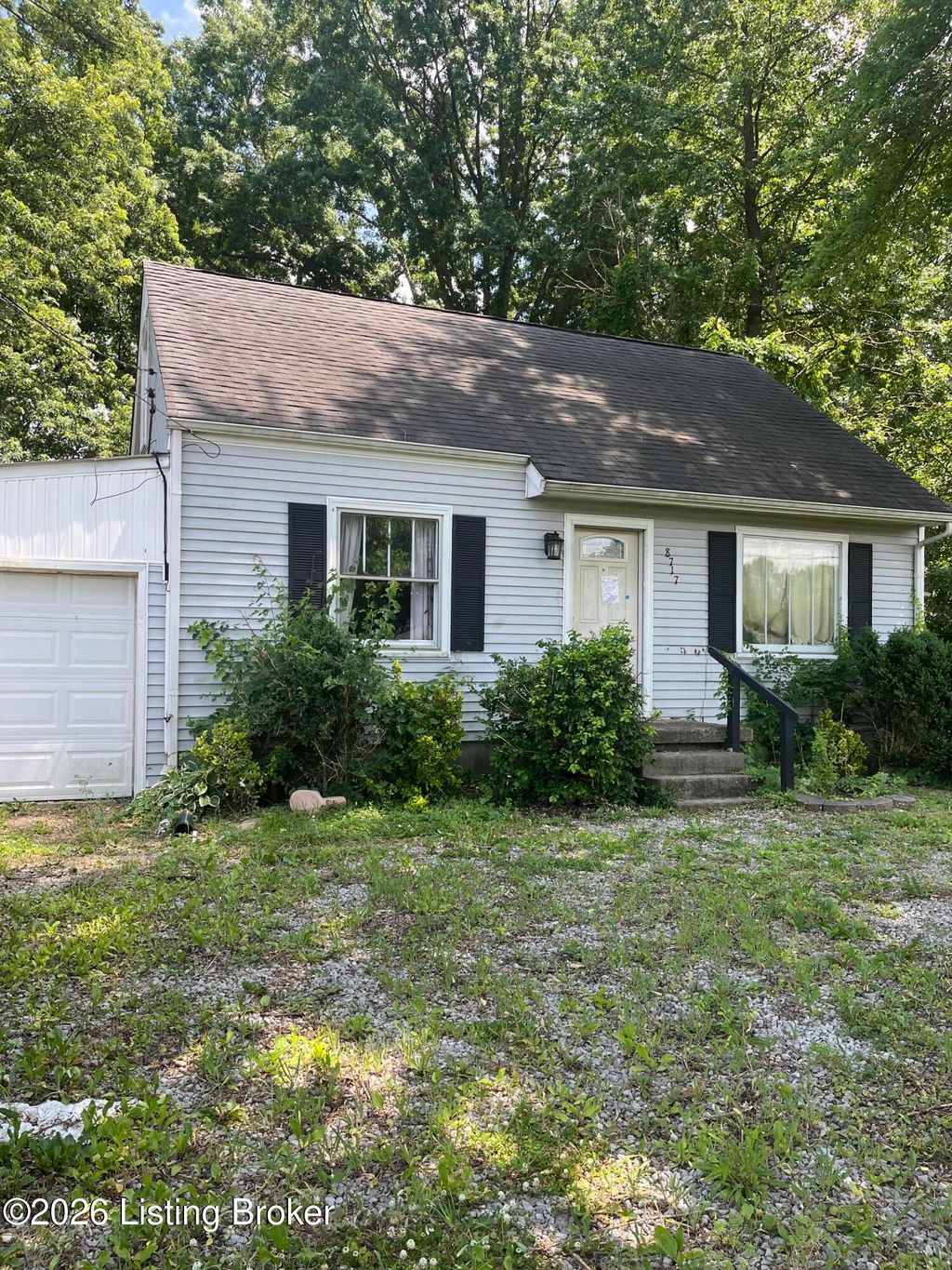 Photo of 8717 Blue Lick Rd, Louisville, KY 40219 (MLS # 1718163)