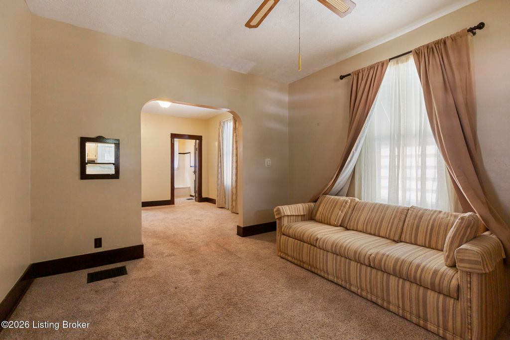 Photo of 516 Montana Ave, Louisville, KY 40208 (MLS # 1717356)
