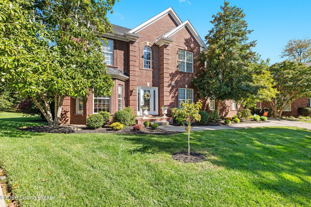 Photo of 13809 High Trail Ct, Louisville, KY 40299 (MLS # 1716518)