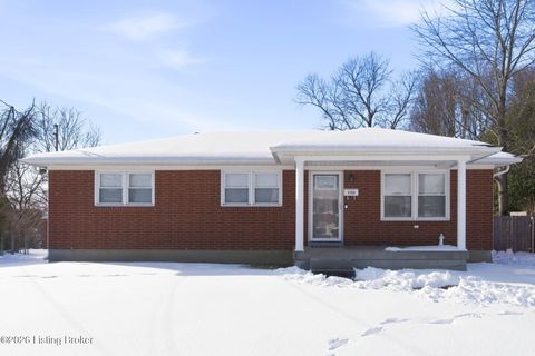Photo of 8206 Gloxinia Dr, Louisville, KY 40258 (MLS # 1708074)