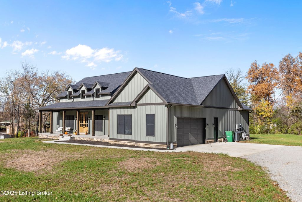 Photo of 1028 Fisher Ln, Mt Washington, KY 40047 (MLS # 1703599)