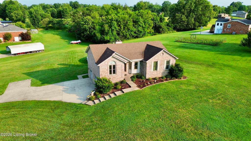 Photo of 354 Deacon Trace Rd, Taylorsville, KY 40071 (MLS # 1725829)