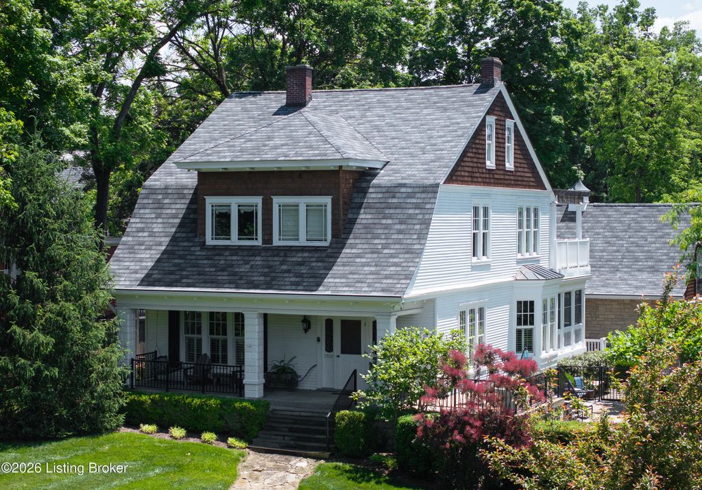 Photo of 1700 Cherokee Rd, Louisville, KY 40205 (MLS # 1713273)