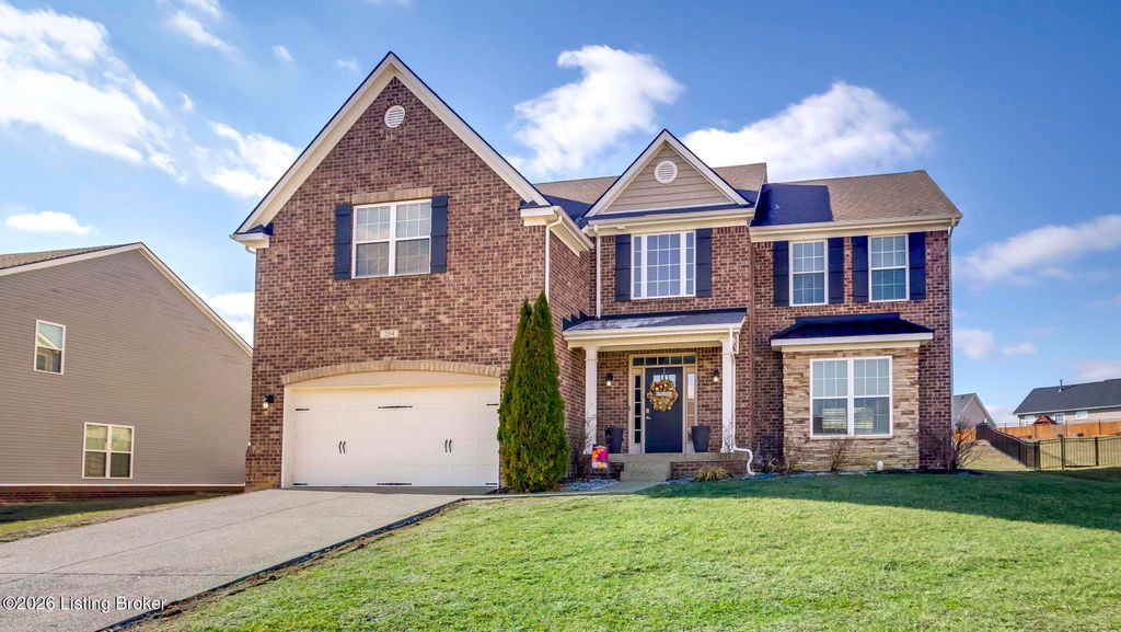 Photo of 204 Chestnut Grove Ct, Louisville, KY 40023 (MLS # 1706872)