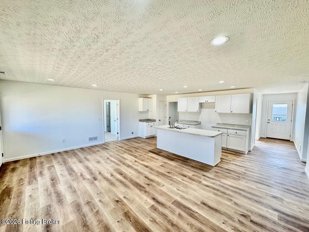 Photo of 140 Brookside Dr, Springfield, KY 40069 (MLS # 1711925)