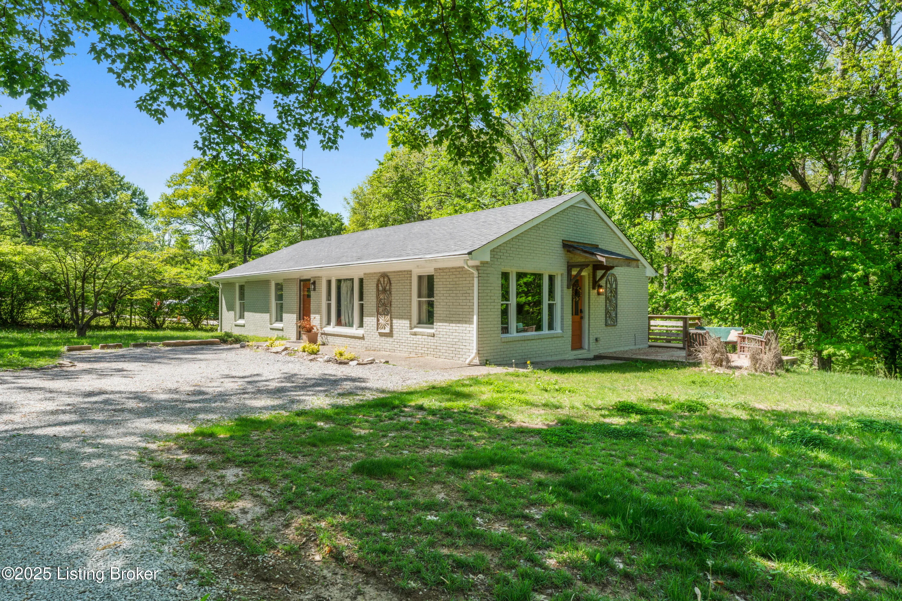 Crestwood, Kentucky 40014, United States, 3 Bedrooms Bedrooms, ,1 BathroomBathrooms,Residential,Active,130558