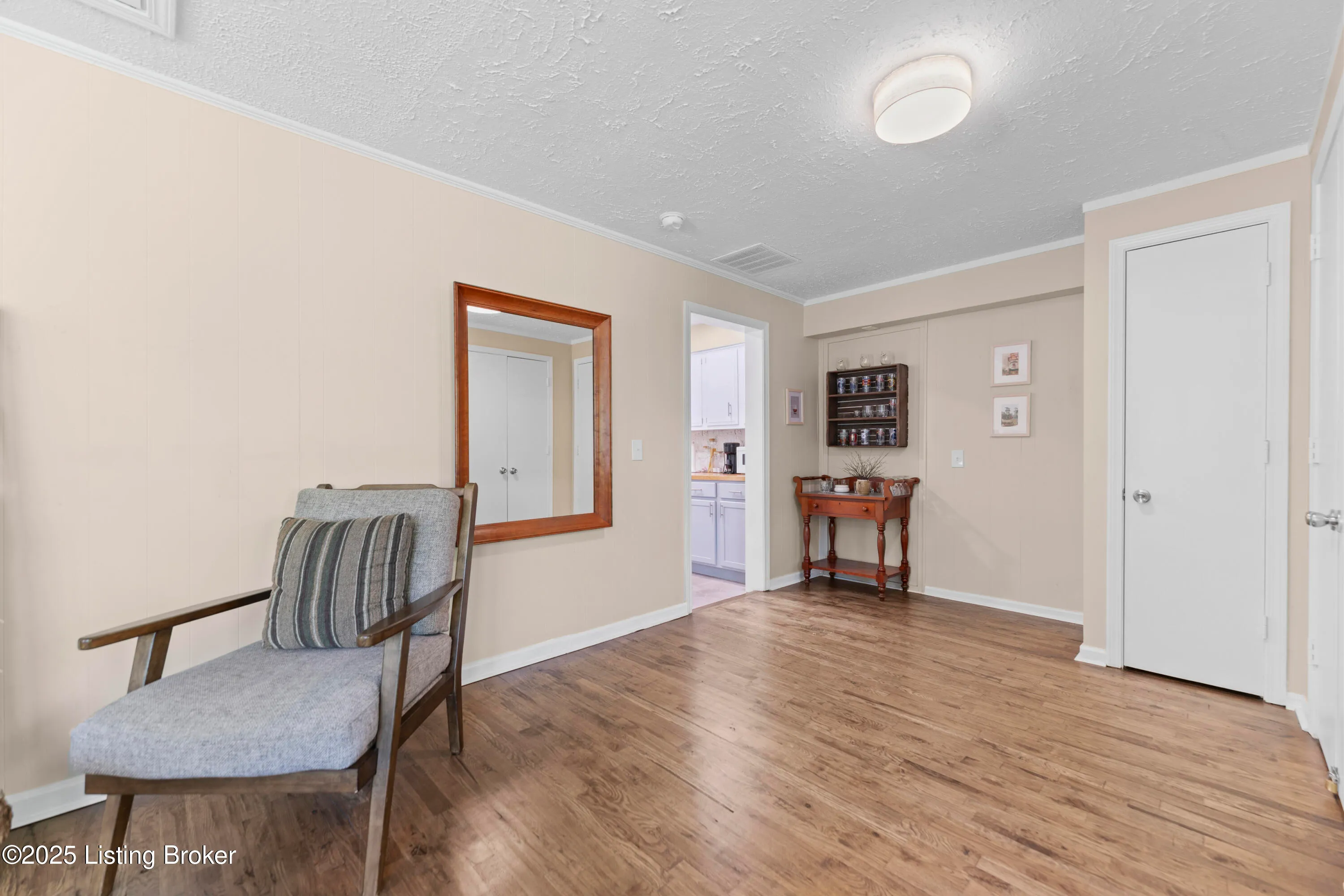 Crestwood, Kentucky 40014, United States, 3 Bedrooms Bedrooms, ,1 BathroomBathrooms,Residential,Active,130558