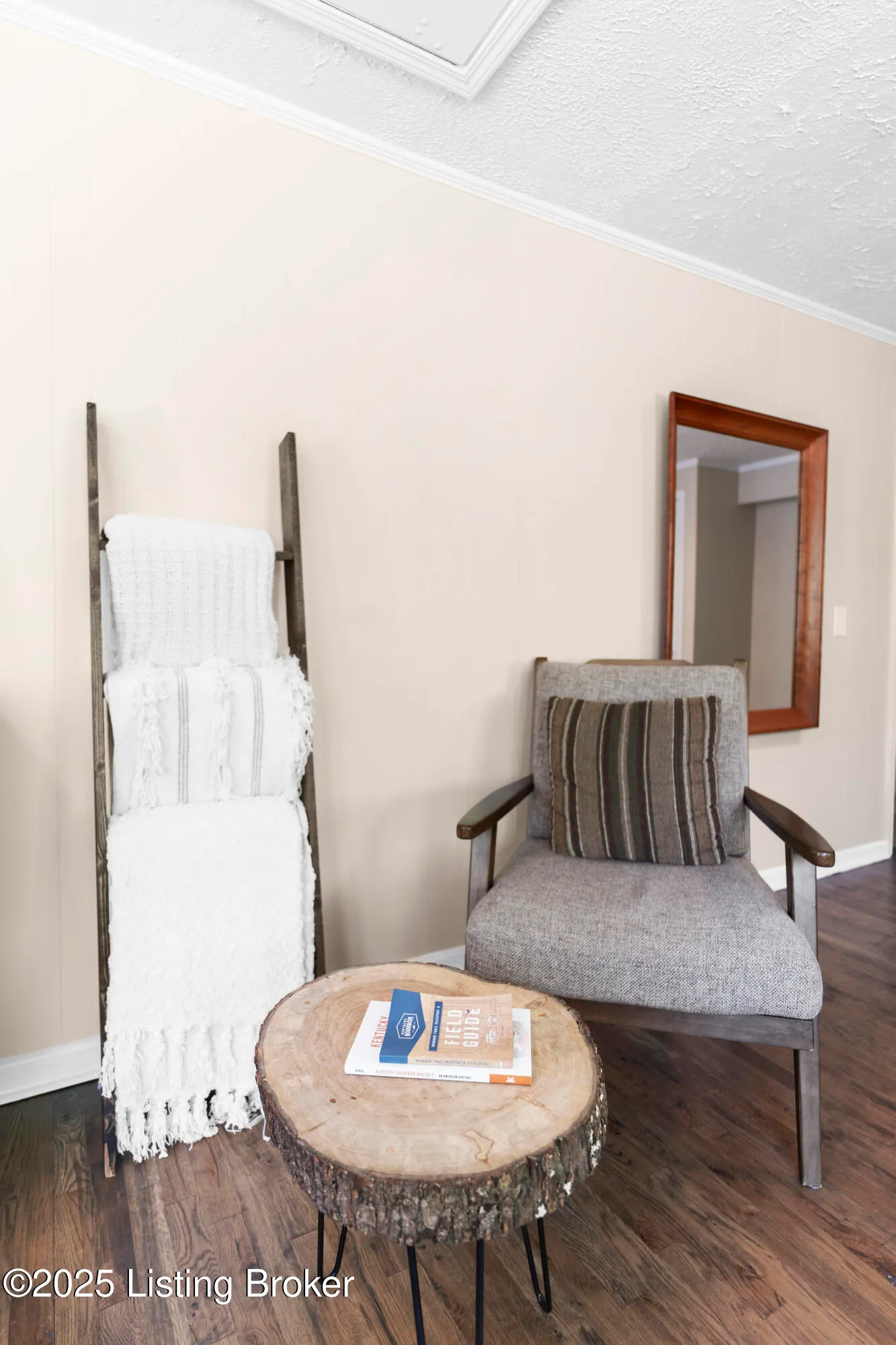 Crestwood, Kentucky 40014, United States, 3 Bedrooms Bedrooms, ,1 BathroomBathrooms,Residential,Active,130558