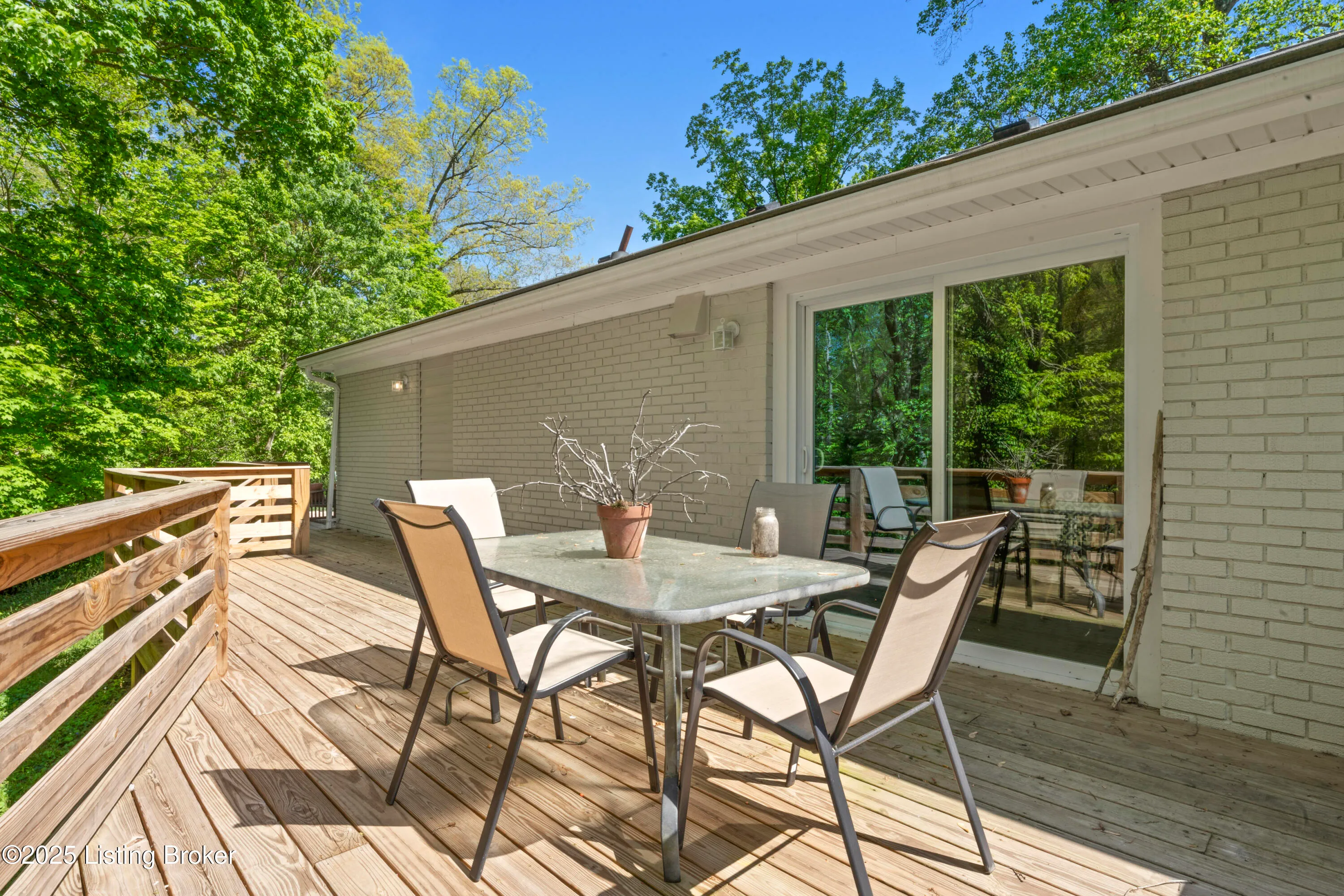 Crestwood, Kentucky 40014, United States, 3 Bedrooms Bedrooms, ,1 BathroomBathrooms,Residential,Active,130558