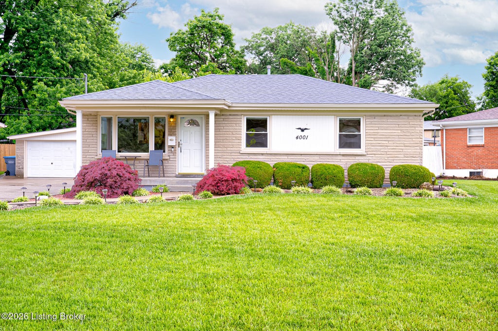 Photo of 4001 Kurtz Ave, Louisville, KY 40229 (MLS # 1722492)